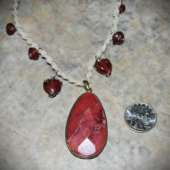 Red Tear Drop Faceted Agate with Red Accent Hearts on a Handmade Brown Hemp 15" - Picture 3 of 4